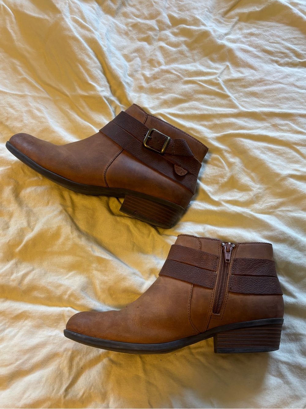 Clarks Ankle Boots or Booties Brown Size 7